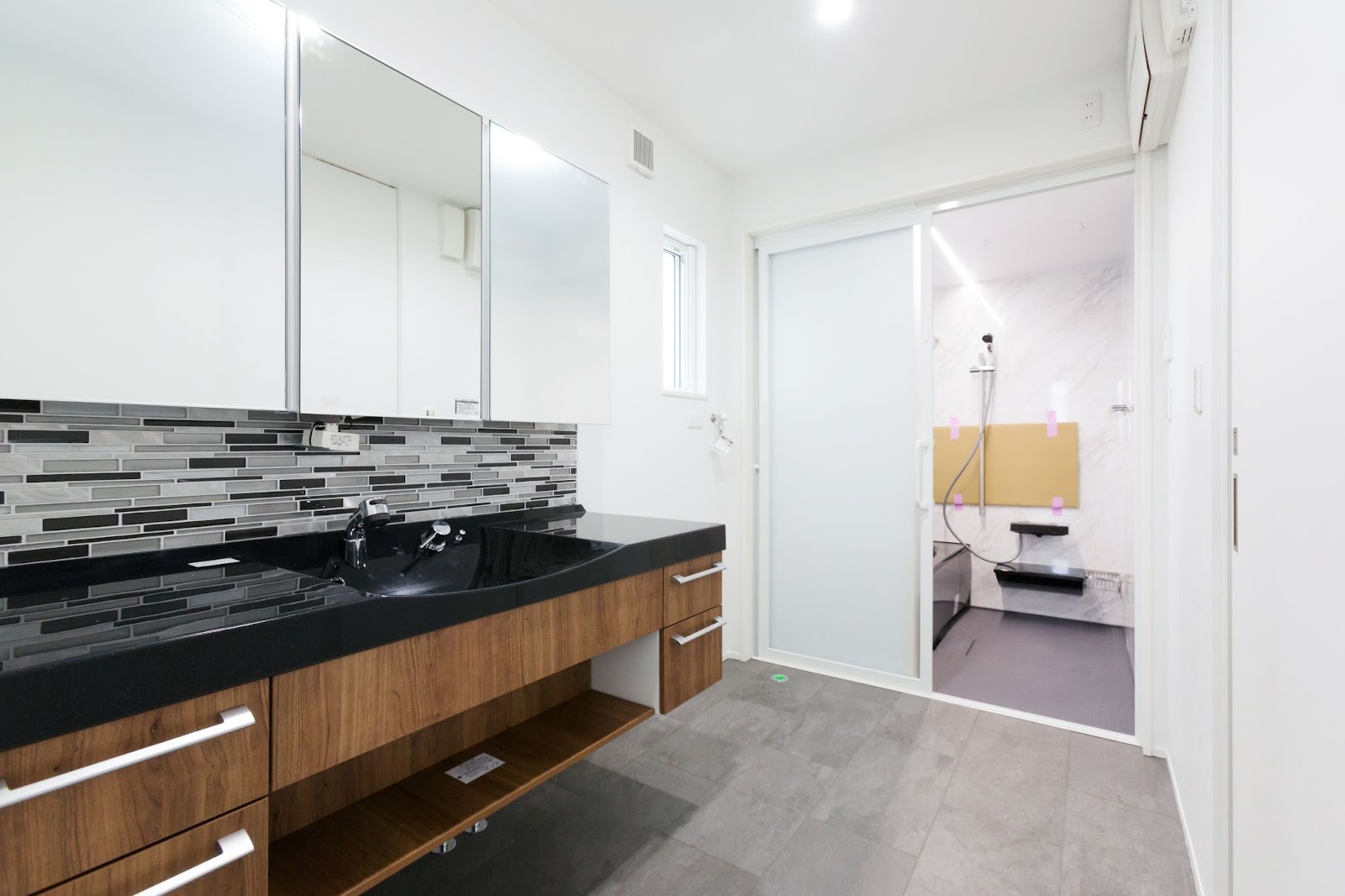 【岡山版】洗面台リフォーム費用相場｜ボウル/収納/三面鏡の違い